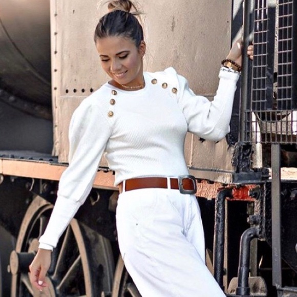 New zara 2019 gold button puff sleeve sweater - Picture 2 of 7